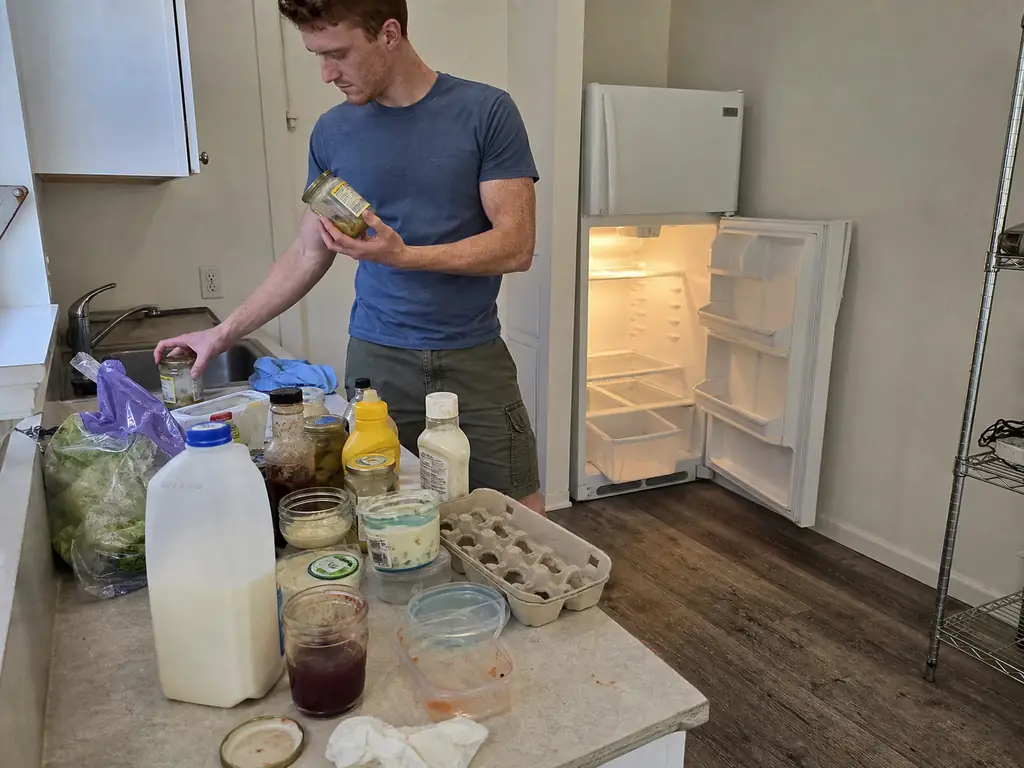 1 refrigerator organization empty fridge cleanout - ClutterlessNest